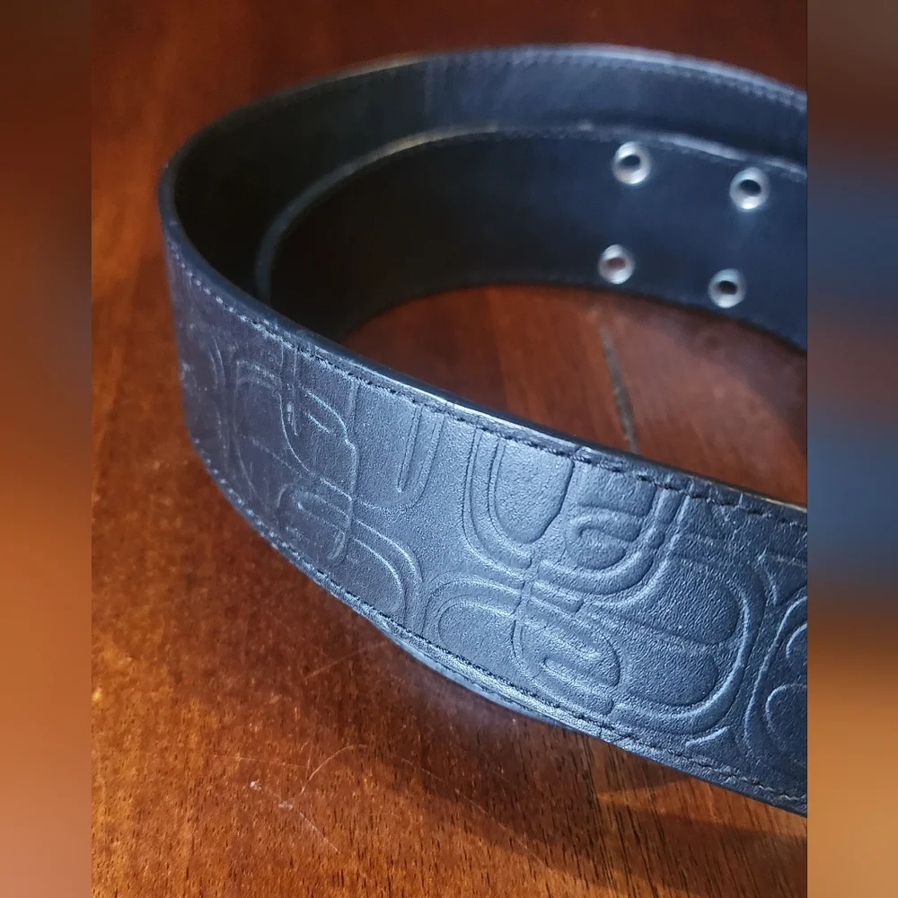 Express‎ Black Embossed Genuine Leather Belt Sz M Silver Color Buckle